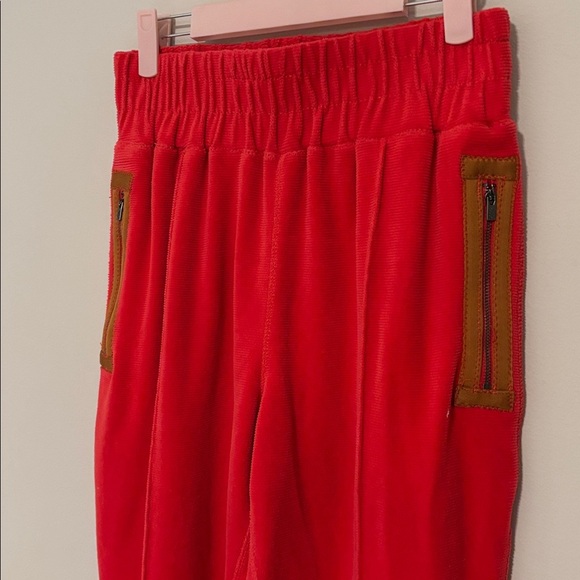 Free People FP movement Friday Love red velvet joggers size small - Picture 2 of 9